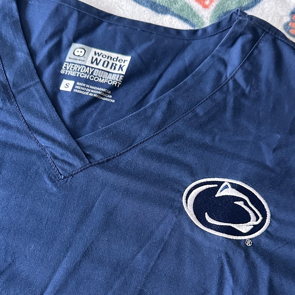WonderWink Navy V-Neck Scrub Top with Logo